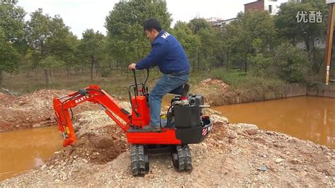 dirty chinese mini excavators